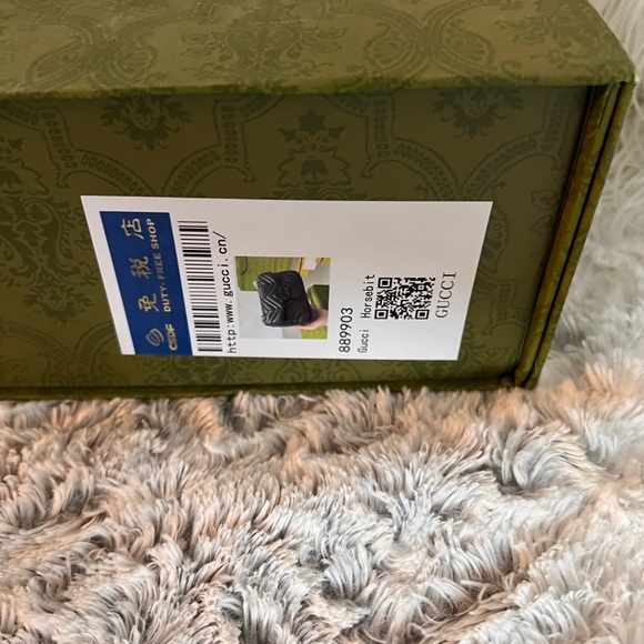 Gucci Black Python-Embossed Shoulder Bag - Picture 3 of 5